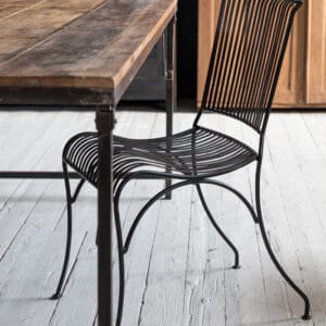 järnstol i svart, BOHO