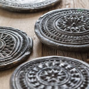 STONE BLOCK Vintage runda underlägg i sten